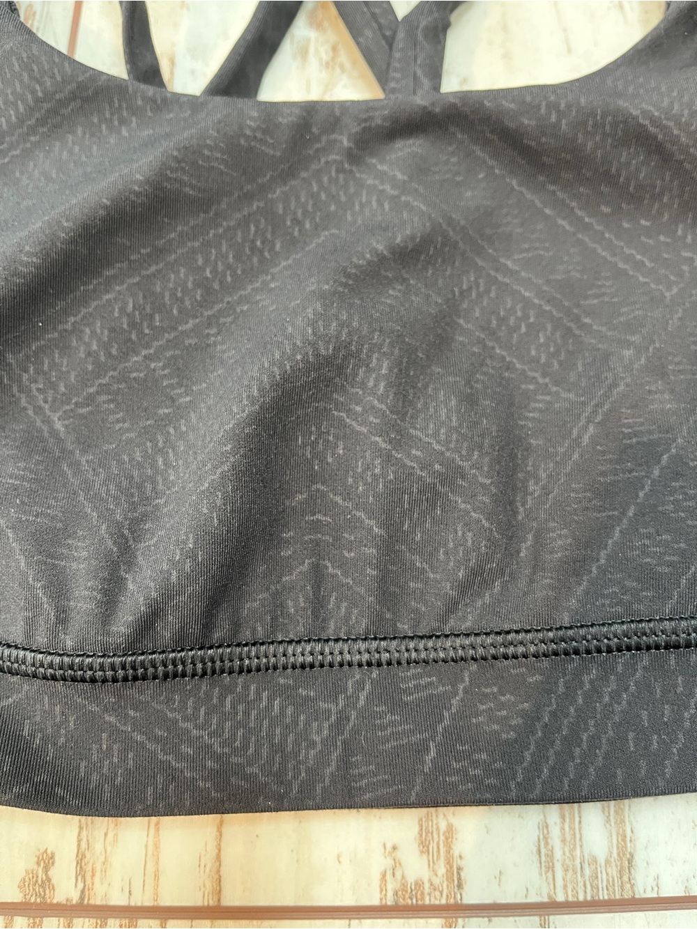 Lululemon Energy Bra Black Strappy Back Geometric Embossed Medium Support 4 - Picture 11 of 11